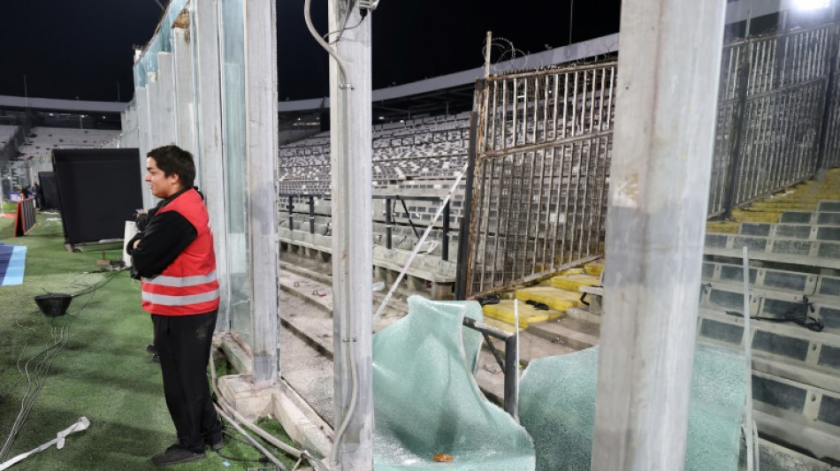 Two dead as fans, police clash before Copa Libertadores game in Chile