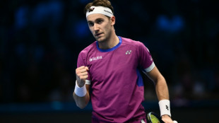 Irreconhec&iacute;vel, Alcaraz perde para Ruud em sua estreia no Masters ATP