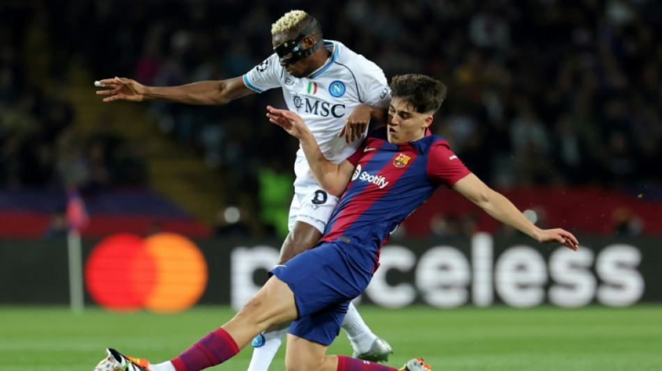 Zagueiro Pau Cubars&iacute;, de 17 anos, renova com Barcelona at&eacute; 2027