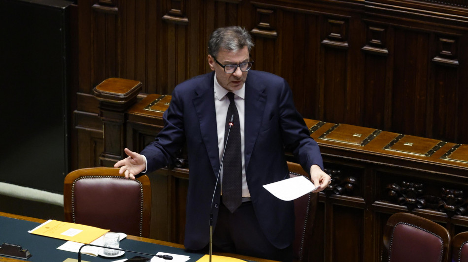 Giorgetti, banche in condizioni migliori, ma il credito &egrave; debole