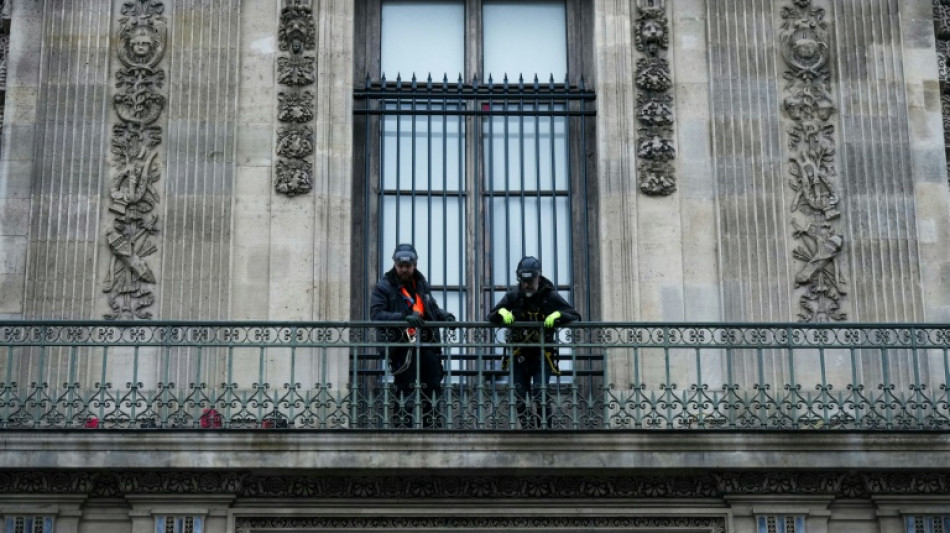 Louvre boss warns of closure risk without major renovations 