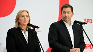 Klingbeil dankt Esken für "intensive" Jahre und lobt Bas' Kandidatur für Vorsitz