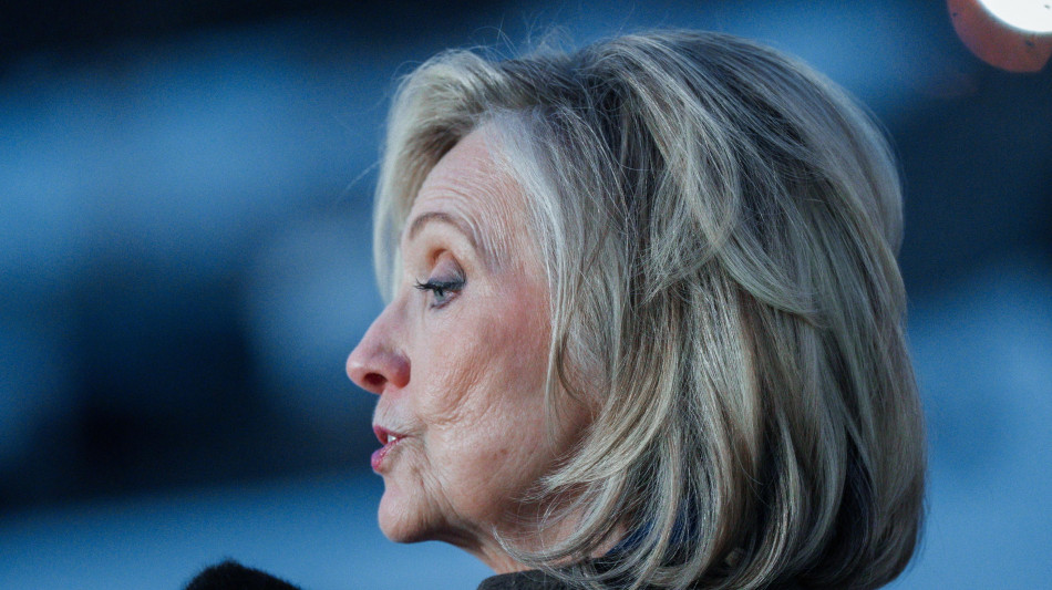 Hillary Clinton, 'Trump se perde sar&agrave; pi&ugrave; pericoloso, attaccher&agrave; l'Iran'