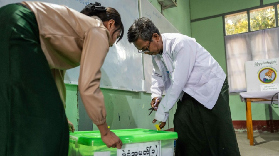 Parlamentswahl in Myanmar beendet - Sieg von Junta-naher Partei gilt als sicher