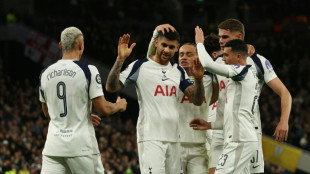 Tottenham vence Slavia Praga (3-0) e fica mais perto das oitavas da Champions