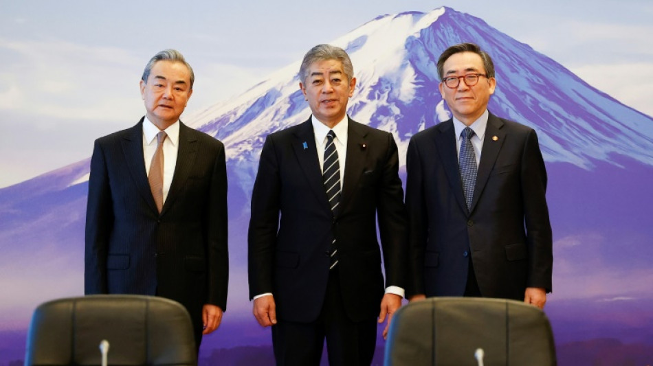 A un "tournant de l'histoire", Tokyo, Pékin et Séoul cherchent à renforcer leur coopération