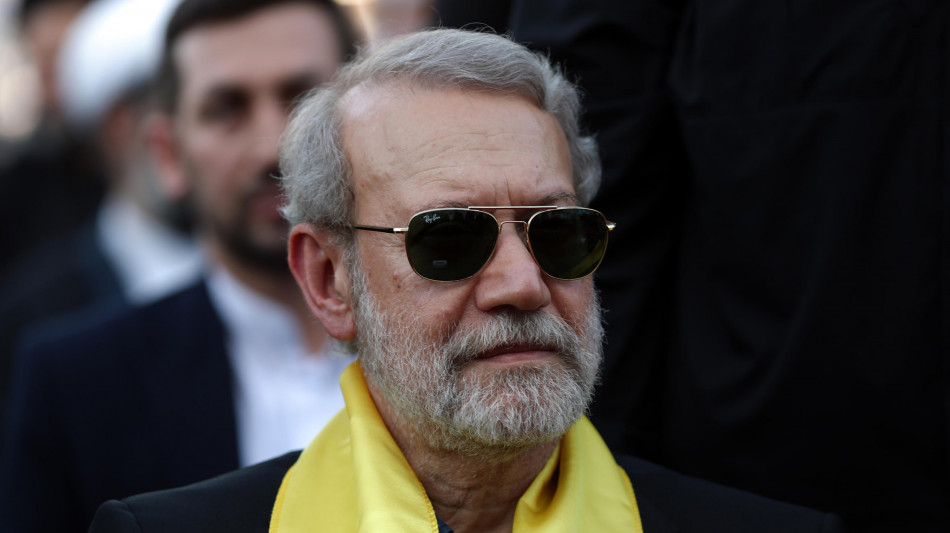 Khamenei, 'i criminali assassini pagheranno per il sangue di Larijani'