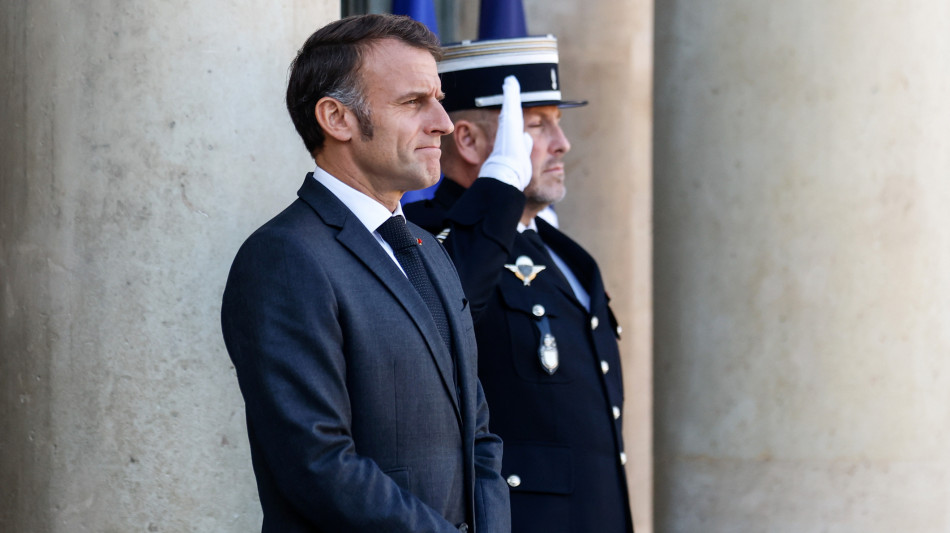 Macron, 'il furto al Louvre è un attacco alla nostra Storia'