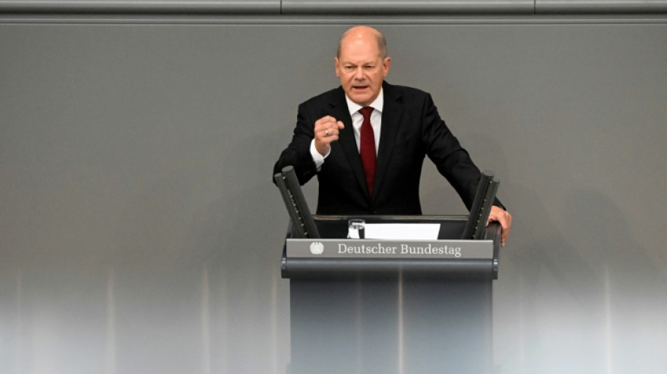 L'Allemagne va "passer" l'hiver malgr&eacute; les erreurs de l'&egrave;re Merkel, assure Scholz