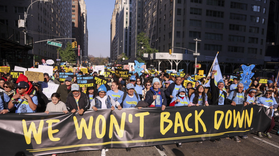Proteste in varie citt&agrave; Usa contro vittoria Trump, da Ny a Dc