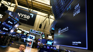 Wall Street finit en baisse, le bond de l'emploi fait craindre des rel&egrave;vements de taux
