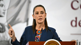 M&eacute;xico anuncia redu&ccedil;&atilde;o da jornada de trabalho e aumento do sal&aacute;rio m&iacute;nimo