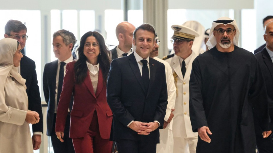 Macron aux Emirats pour f&ecirc;ter No&euml;l avec les troupes fran&ccedil;aises
