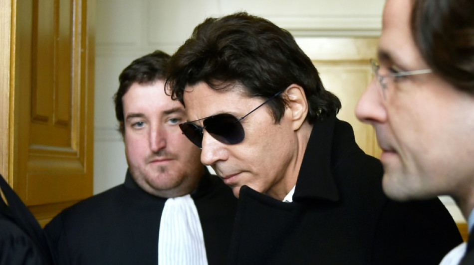 Soup&ccedil;ons de viol de mineures: Jean-Luc Lahaye toujours interdit de concert