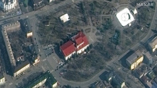 Ukraine: un th&eacute;&acirc;tre abritant "plus d'un millier" de civils touch&eacute; par une frappe russe (mairie)