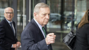 Trump amea&ccedil;a taxar pa&iacute;ses que n&atilde;o apoiarem seu plano para a Groenl&acirc;ndia