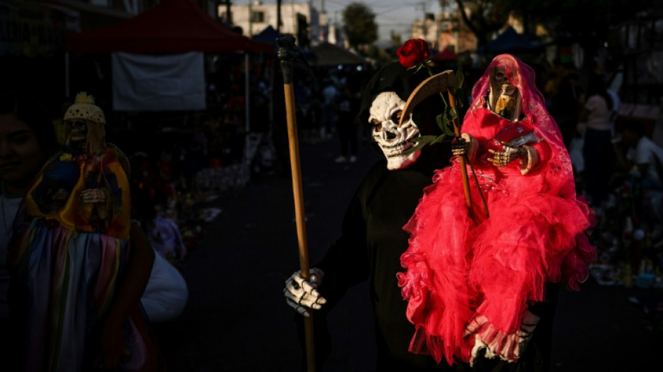 Flores, caveiras e mem&oacute;rias: assim se celebra o Dia dos Mortos no M&eacute;xico