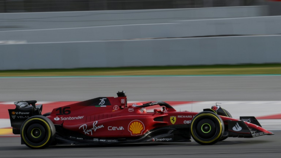 Essais de pr&eacute;-saison de F1: Leclerc, en t&ecirc;te au 2e jour, nourrit les espoirs de Ferrari