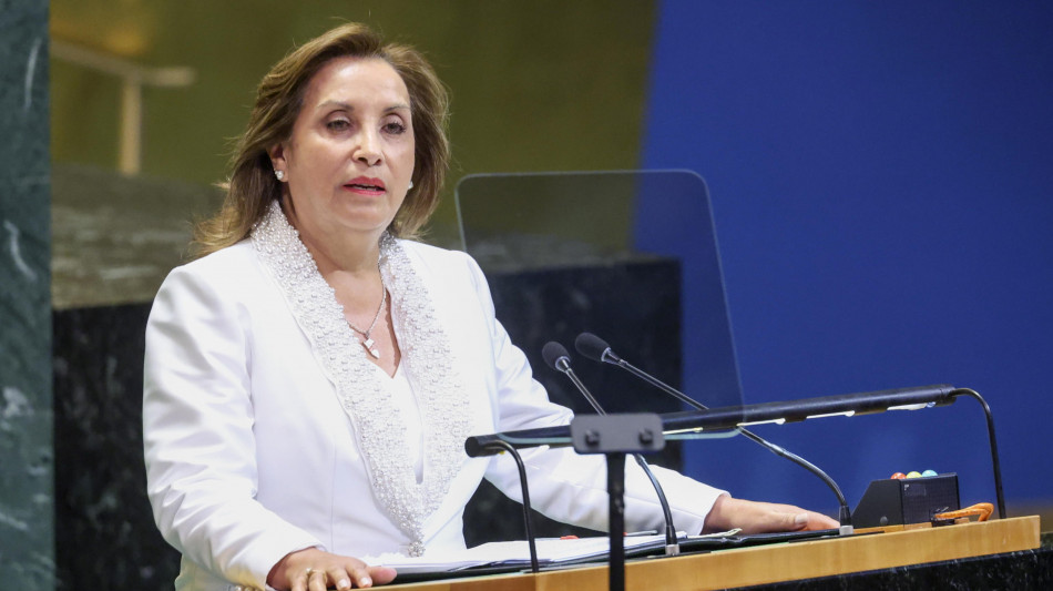 Parlamento Perù approva via libera a impeachment Boluarte