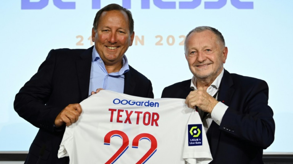 L1: l'officialisation du rachat de l'OL par l'Am&eacute;ricain Textor diff&eacute;r&eacute;e