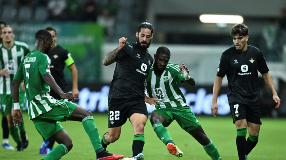 Isco Alarc&oacute;n renueva con el Betis hasta 2027