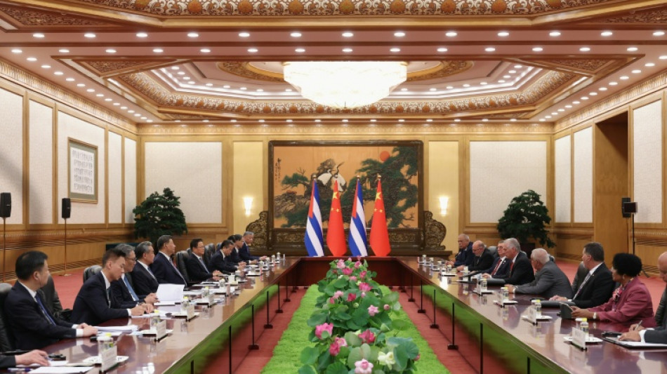 China se compromete a dar "apoyo y asistencia" a Cuba ante las amenazas de EEUU