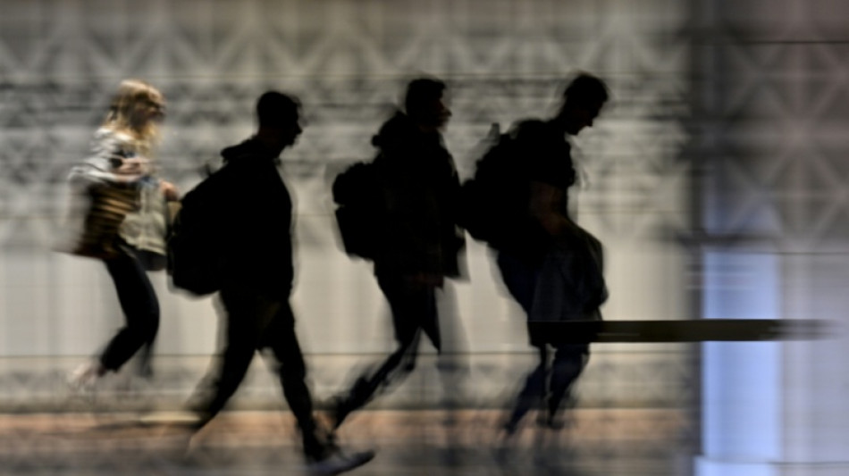 Destructions d'emplois, ch&ocirc;mage en hausse: coup de semonce au pays de Donald Trump