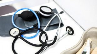 Bas bezweifelt Sinn von Attest ab erstem Krankheitstag und stellt Bedingungen