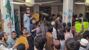 Pakistan: 27 enfants et un enseignant tu&eacute;s dans l'effondrement du toit de leur &eacute;cole