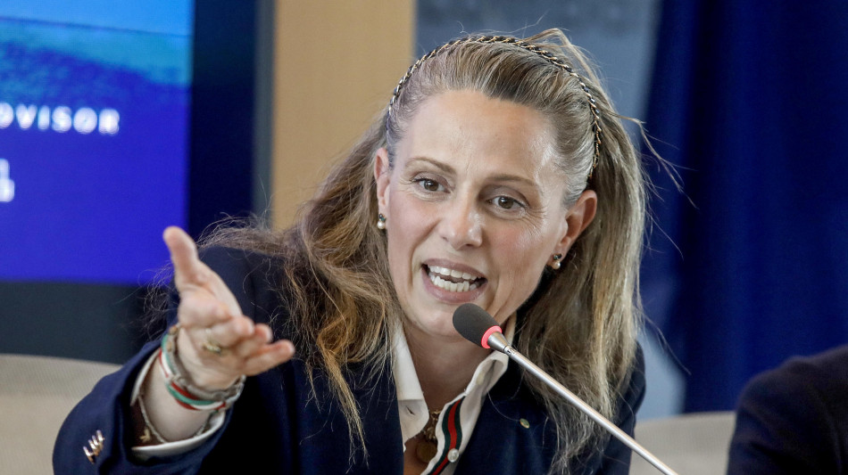 Consiglio regionale lombardo sfiducia sottosegretaria di FdI