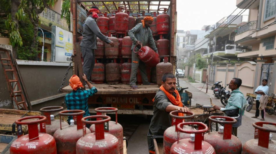 El petr&oacute;leo sigue en alza pese a la liberaci&oacute;n de reservas estrat&eacute;gicas
