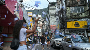 Frapp&eacute;s par l'ins&eacute;curit&eacute;, les habitants d'une favela de Rio votent sans se faire d'illusion