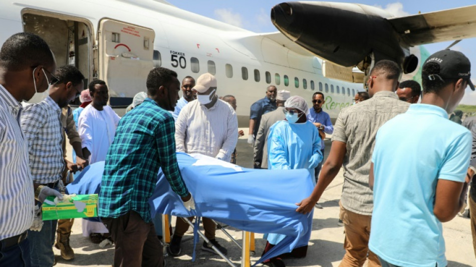 Cuarenta y ocho muertos en doble ataque el mi&eacute;rcoles por la noche en el centro de Somalia 
