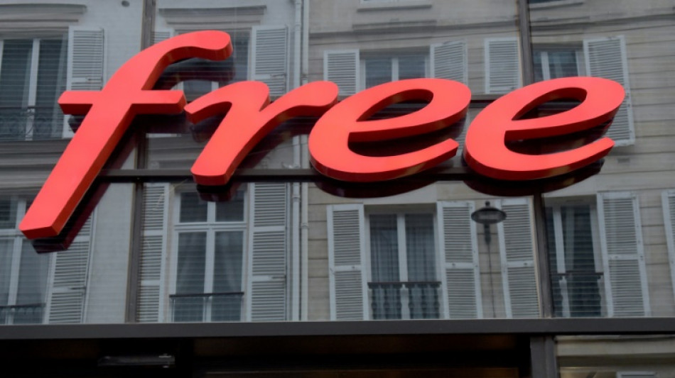 Vol de donn&eacute;es: la Cnil inflige des amendes de 27 millions d'euros &agrave; Free Mobile et 15 millions &agrave; Free par la Cnil