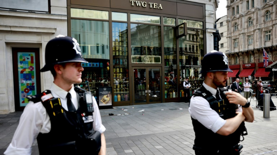 Une femme et sa fille de 11 ans bless&eacute;es au couteau dans le centre de Londres
