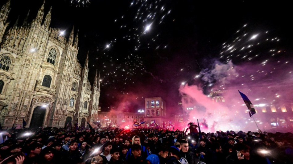 Inter-Torino ser&aacute; disputado no domingo antes do tradicional desfile em &ocirc;nibus aberto