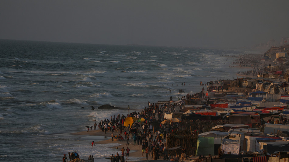 Hamas, 'la nostra delegazione sar&agrave; domani al Cairo'