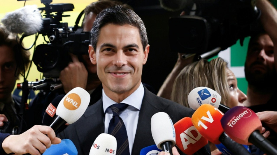 Candidato de centro reivindica vit&oacute;ria nas legislativas dos Pa&iacute;ses Baixos