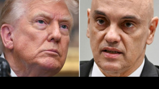 Brésil: le juge chargé du procès Bolsonaro tient tête à Washington