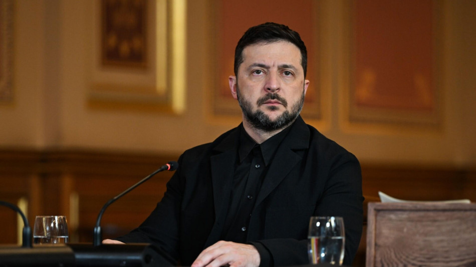 Zelensky, raid russo nel Donetsk, almeno due morti