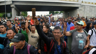 Miles de migrantes salen en caravana del sur de M&eacute;xico con rumbo a EEUU