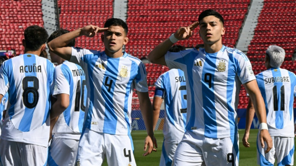 Argentina goleia Nig&eacute;ria (4-0) e avan&ccedil;a &agrave;s quartas de final do Mundial Sub-20
