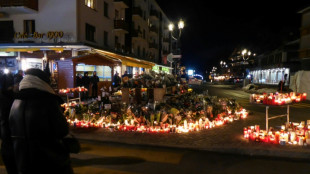 Investigadores su&iacute;&ccedil;os identificam 24 mortos em inc&ecirc;ndio na noite de Ano Novo