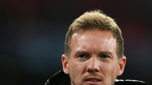 Blind deb&uuml;tiert: Bayern mit wildem Remis gegen Salzburg