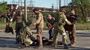 Moscou annonce la reddition de 265 combattants de Marioupol, Kiev veut un "&eacute;change"