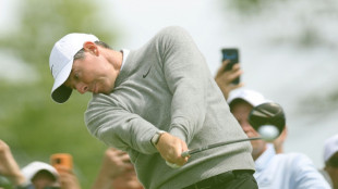McIlroy back on course on eve of PGA despite blister