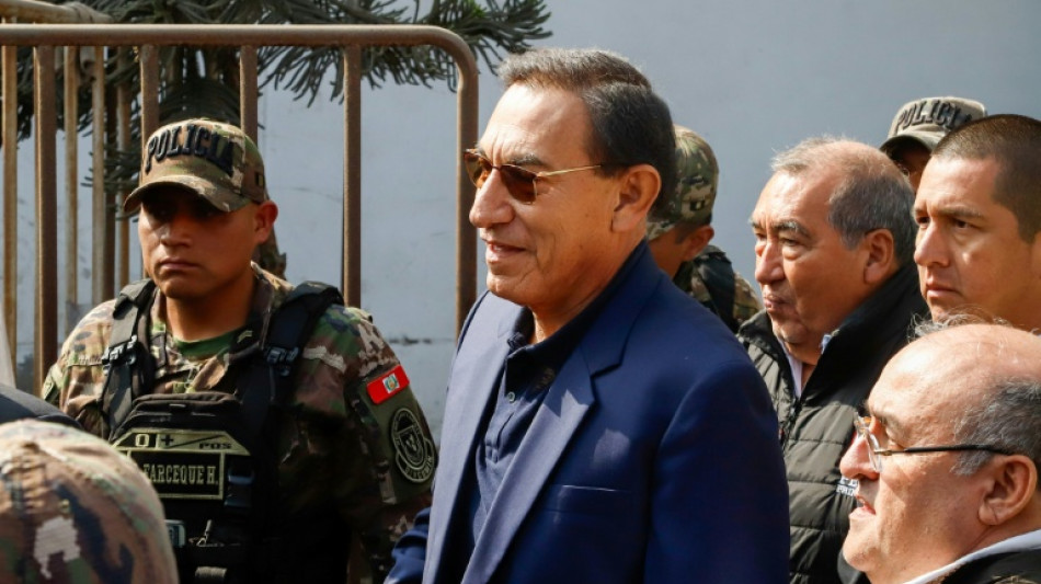 El expresidente Mart&iacute;n Vizcarra sale de prisi&oacute;n en Per&uacute;