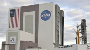 Rakete f&uuml;r letzte Tests vor Nasa-Mondmission Artemis 2 in Stellung gebracht