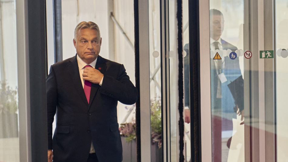 Orban, 'oggi parlerò con Putin del vertice con Trump'
