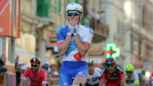 "L'heure est venue": Arnaud D&eacute;mare annonce la fin de sa carri&egrave;re